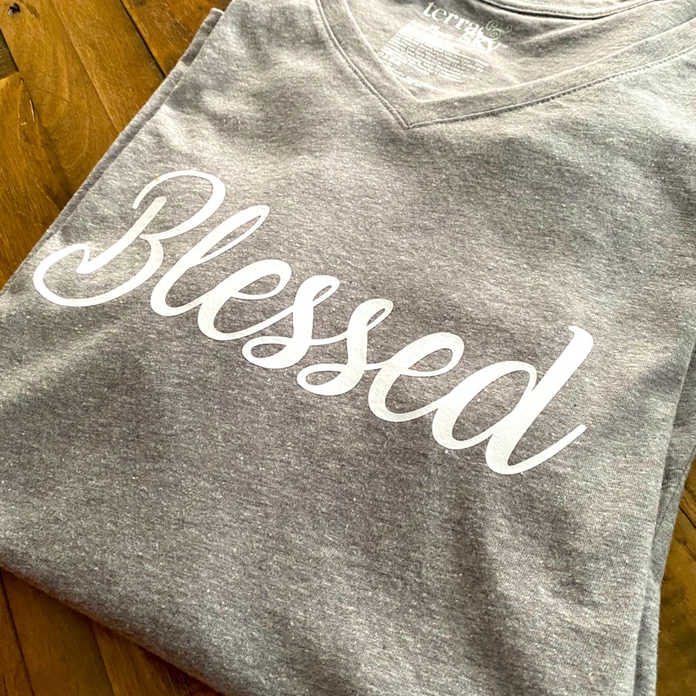 V neck T-shirt